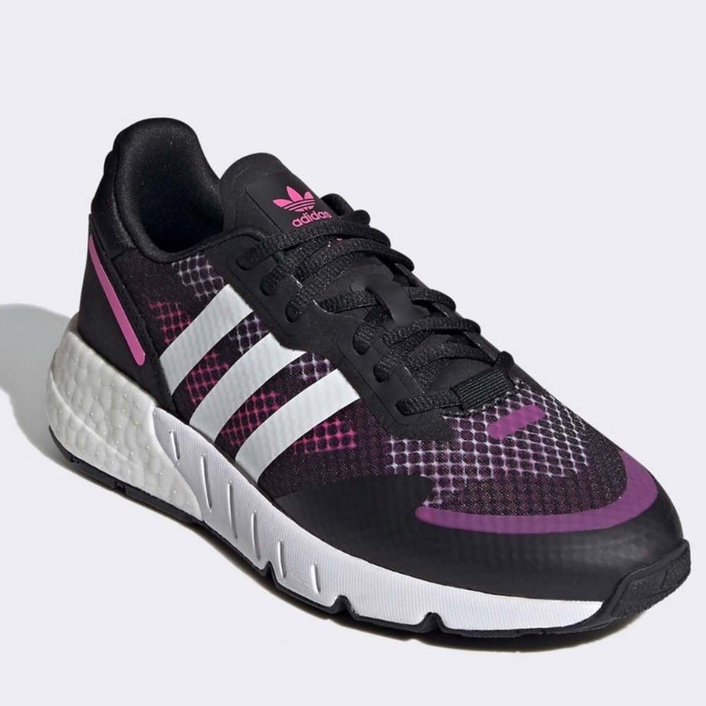 Adidas Boost Sneakers NWT size 6